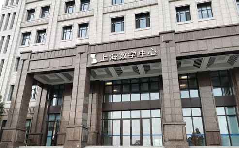 數學中心小.jpg 數學中心小.jpg